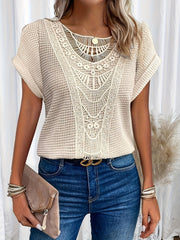 Elegantes Spitzen-T-Shirt mit stilvollen Details